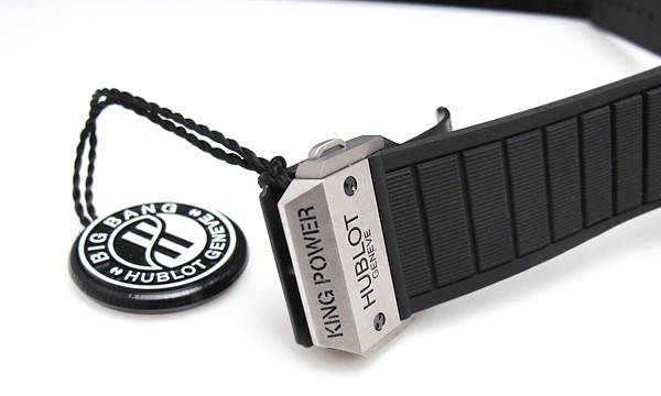 ウブロスーパーコピー キングパワー フドロワイヤント ジルコニウム 715.ZX.1127.RX ブラック