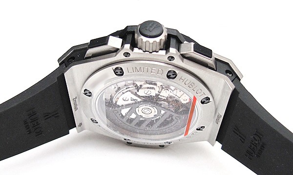 ウブロスーパーコピー キングパワー フドロワイヤント ジルコニウム 715.ZX.1127.RX ブラック