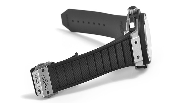 ウブロ キングパワー パワーリザーブ ジルコニウム 709.ZX.1770.RX.1104 ブラック