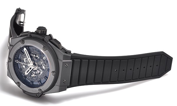 ウブロスーパーコピー キングパワー ウニコ オールブラック 701.CI.0110.RX ブラック