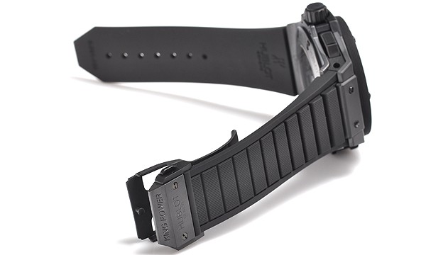 ウブロスーパーコピー キングパワー ウニコ オールブラック 701.CI.0110.RX ブラック