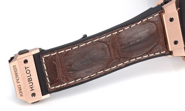 ウブロスーパーコピー キングパワー アルトゥーロ フエンテ 703.OX.3113.HR.OPX12