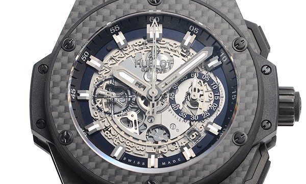 ウブロスーパーコピー キングパワー ウニコ オールカーボン 701.QX.0140.RX ブラック