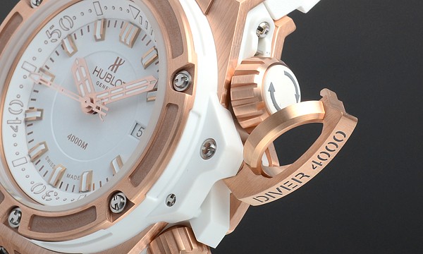 ウブロスーパーコピー キングパワー オーシャノグラフィック キングゴールド ホワイト 731.OE.2180.RW