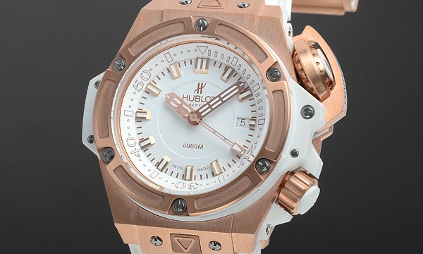 ウブロスーパーコピー キングパワー オーシャノグラフィック キングゴールド ホワイト 731.OE.2180.RW