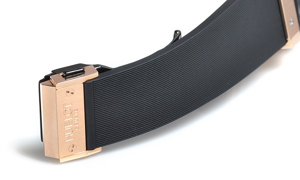 ウブロスーパーコピー クラシックフュージョン ゴールドセラミック 511.PM.1680.RX