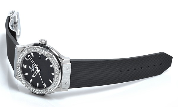 ウブロスーパーコピー クラシックフュージョン ジルコニウム ダイヤモンド 511.ZX.1170.RX.1104