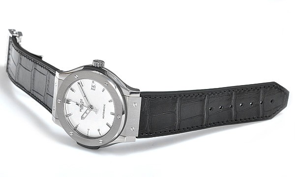 ウブロスーパーコピー クラシックフュージョン オパーリンジルコニウム 511.ZX.2610.LR