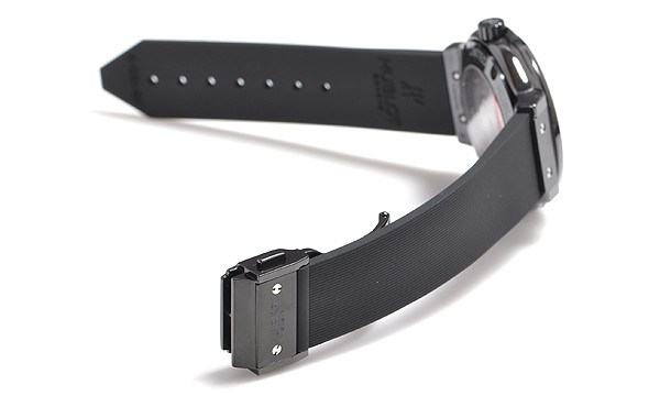 ウブロスーパーコピー クラシックフュージョン セラミック 565.CM.1110.RX ブラック