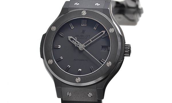 ウブロスーパーコピー クラシックフュージョン セラミック 565.CM.1110.RX ブラック