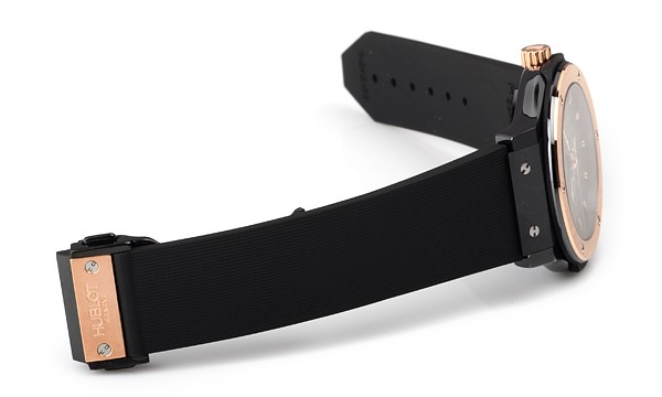 ウブロスーパーコピー クラシックフュージョン セラミックゴールド ４２ｍｍ 542.CP.1780.RX