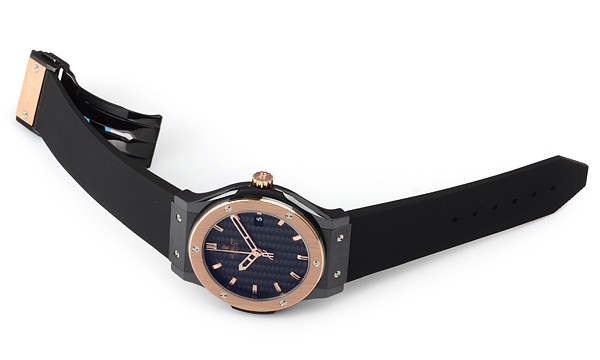 ウブロスーパーコピー クラシックフュージョン セラミックゴールド ４２ｍｍ 542.CP.1780.RX