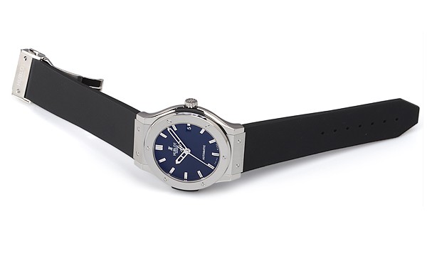 ウブロスーパーコピー クラシックフュージョン 511.NX.1170.RX ブラック 自動巻き