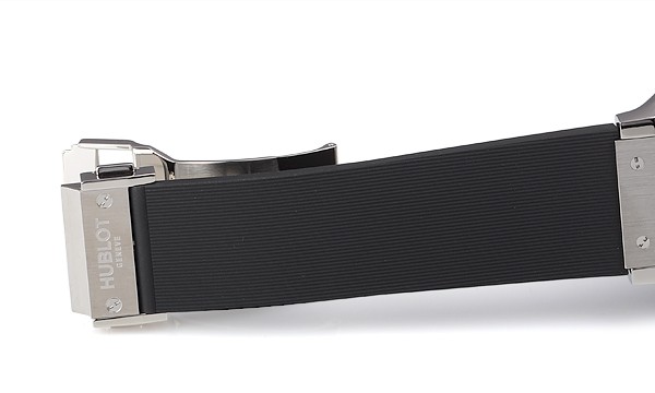 ウブロスーパーコピー クラシックフュージョン 511.NX.1170.RX ブラック 自動巻き