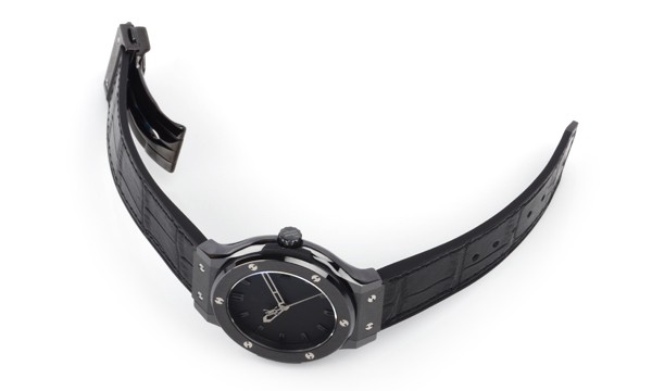 ウブロスーパーコピー クラシックフュージョン セラミック 561.CM.1110.LR セラミック