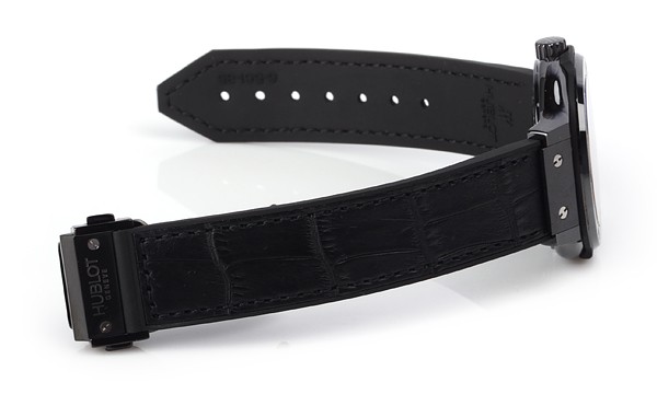 ウブロスーパーコピー クラシックフュージョン セラミック 561.CM.1110.LR セラミック