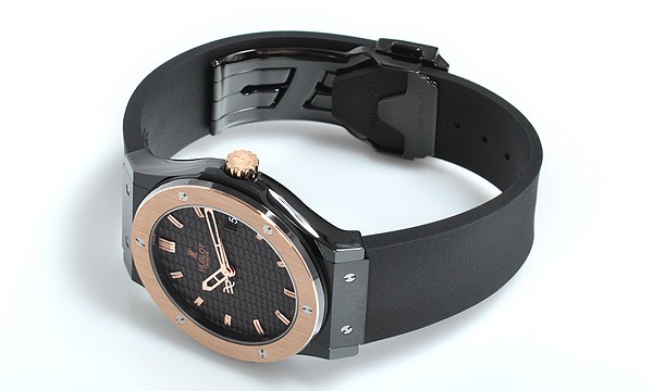 ウブロスーパーコピー クラシックフュージョン セラミックゴールド 511.CP.1780.RX