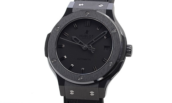 ウブロスーパーコピー クラシックフュージョン セラミック 565.CM.1110.LR ブラック