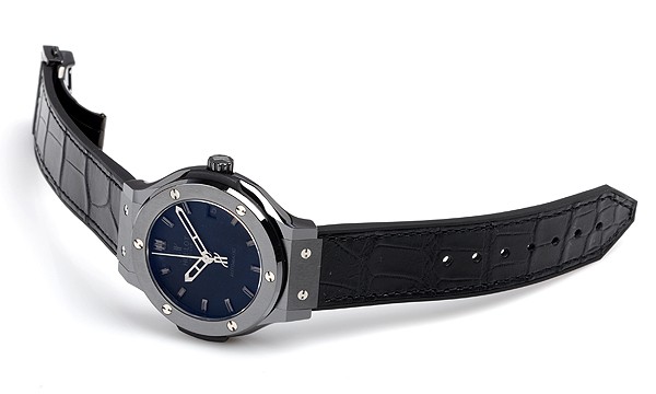 ウブロスーパーコピー クラシックフュージョン セラミック 565.CM.1110.LR ブラック