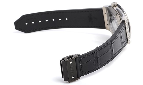 ウブロスーパーコピー クラシックフュージョン ジルコニウム パヴェ 542.ZX.1170.LR.1704