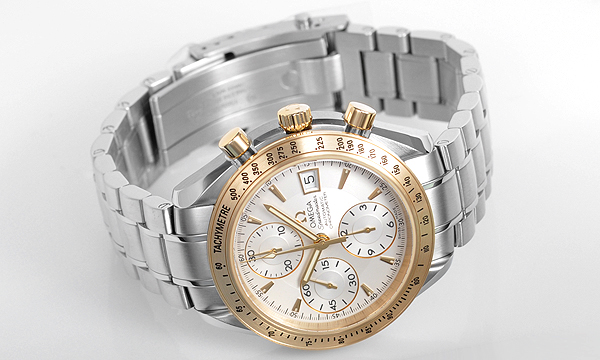 オメガ スピードマスター オートマチックデイト 323.21.40.40.02.001 シルバー