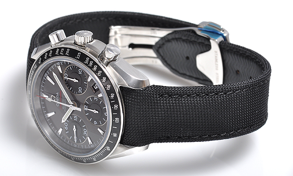 オメガスーパーコピー スピードマスター オートマチック 323.32.40.40.06.001 ブラック