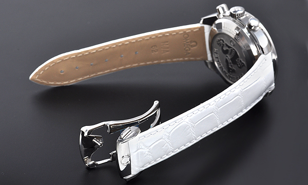 オメガスーパーコピー スピードマスター 324.33.38.40.04.001 レディース ホワイト