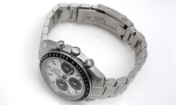 オメガスーパーコピー スピードマスター オートマチック 323.30.40.40.04.001 ホワイト／ブラック