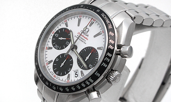 オメガスーパーコピー スピードマスター オートマチック 323.30.40.40.04.001 ホワイト／ブラック