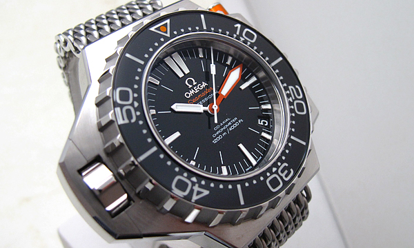 オメガスーパーコピー シーマスター プロプロフ１２００ 224.30.55.21.01.001 ブラック