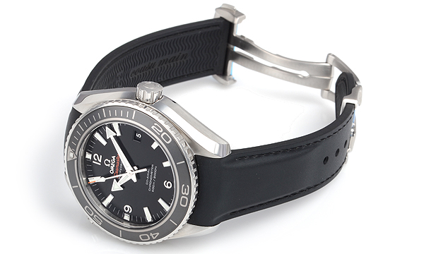 オメガスーパーコピー シーマスター プラネットオーシャン 232.32.46.21.01.003 ブラック