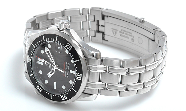 オメガスーパーコピー シーマスター ３００ 212.30.36.61.01.001 ステンレス ブラック