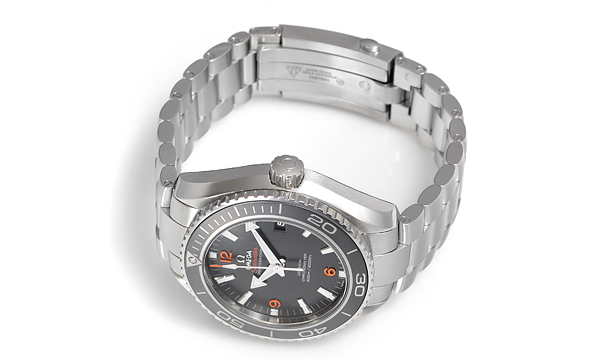 オメガスーパーコピー シーマスター プラネットオーシャン 232.30.46.21.01.003 ブラック