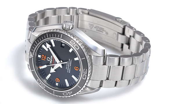 オメガスーパーコピー シーマスター プラネットオーシャン 232.30.42.21.01.003 ブラック