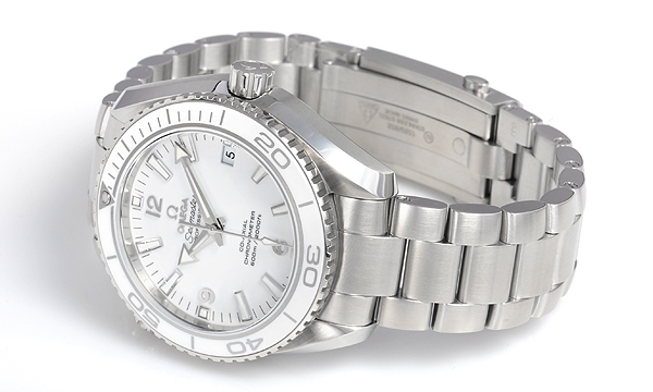 オメガスーパーコピー シーマスター プラネットオーシャン 232.30.42.21.04.001 ホワイト