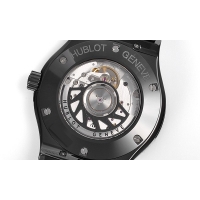 ウブロ クラシックフュージョン ブラックマジック セラミック４２ｍｍ 542.CM.1770.RX