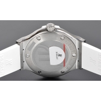 ウブロスーパーコピー クラシックフュージョン ジルコニウム 561.ZW.2010.RW.1104 ホワイト