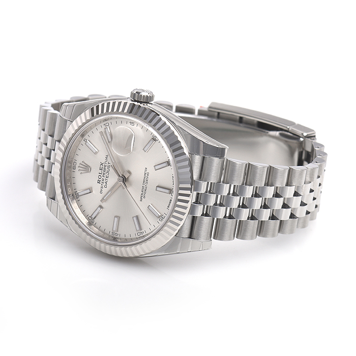 ロレックススーパーコピー デイトジャスト４１ 126334 シルバー 基本仕様は本物と同じ形のROLEX です