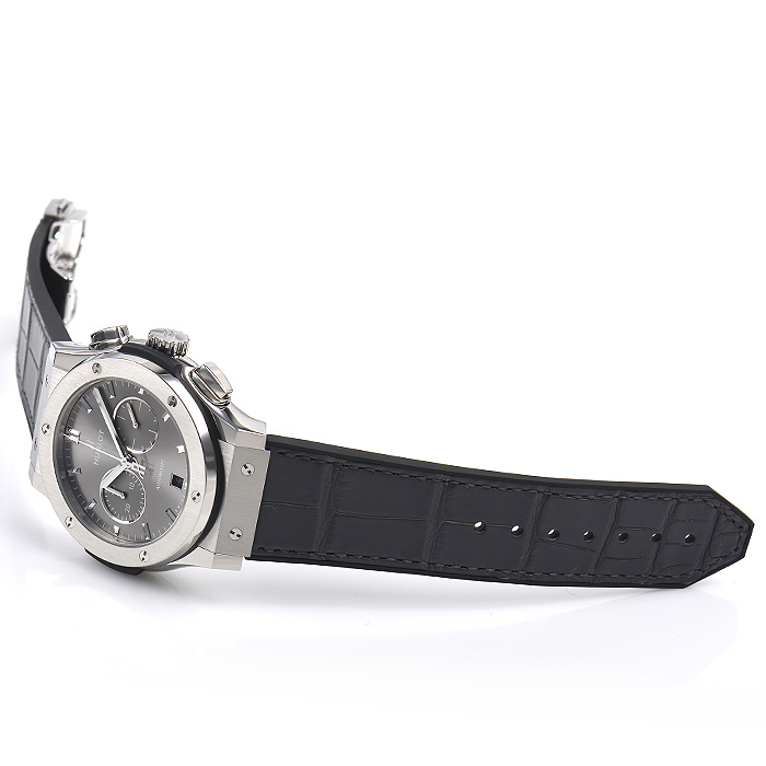 ウブロ クラシックフュージョン クロノグラフ レーシンググレー 541.NX.7070.LR 基本仕様は本物と同じ形のHUBLOTです