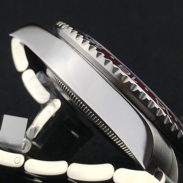 ロレックス gmtマスター2 青赤 116719BLRO 基本仕様は本物と同じ形のROLEX です