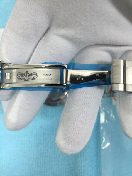 ロレックス エクスプローラー1 214270 基本仕様は本物と同じ形のROLEX です