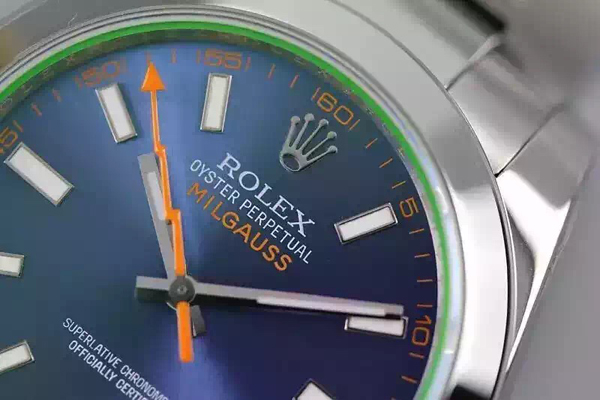 ロレックス ミルガウス ブルー 116400GV メンズ 基本仕様は本物と同じ形のROLEX です