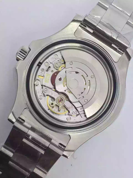 ロレックス ヨットマスター ブルー 116622 メンズ 基本仕様は本物と同じ形のROLEX です