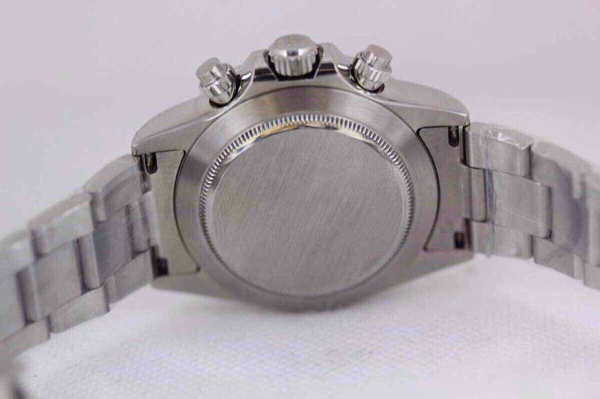 ロレックス デイトナ ホワイト 116520 メンズ 基本仕様は本物と同じ形のROLEX です