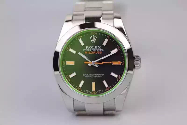 ロレックス ミルガウス グリーン 116400GV 基本仕様は本物と同じ形のROLEX です