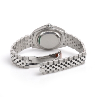 ロレックススーパーコピー レディ デイトジャスト ２８ 279174NG 基本仕様は本物と同じ形のROLEX です