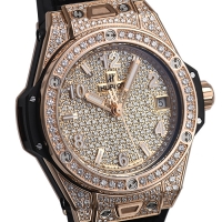 ウブロ ビッグバン ワンクリック キングゴールドフルパヴェ 465.OX.9010.RX.1604 基本仕様は本物と同じ形のHUBLOTです