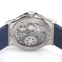 ウブロ クラシックフュージョン パワーリザーブ８デイズチタニウムブルー 516.NX.7170.LR 基本仕様は本物と同じ形のHUBLOTです