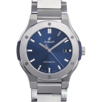 ウブロ クラシックフュージョン チタニウム 510.NX.7170.NX ブルー 基本仕様は本物と同じ形のHUBLOTです