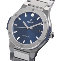 ウブロ クラシックフュージョン チタニウム 510.NX.7170.NX ブルー 基本仕様は本物と同じ形のHUBLOTです